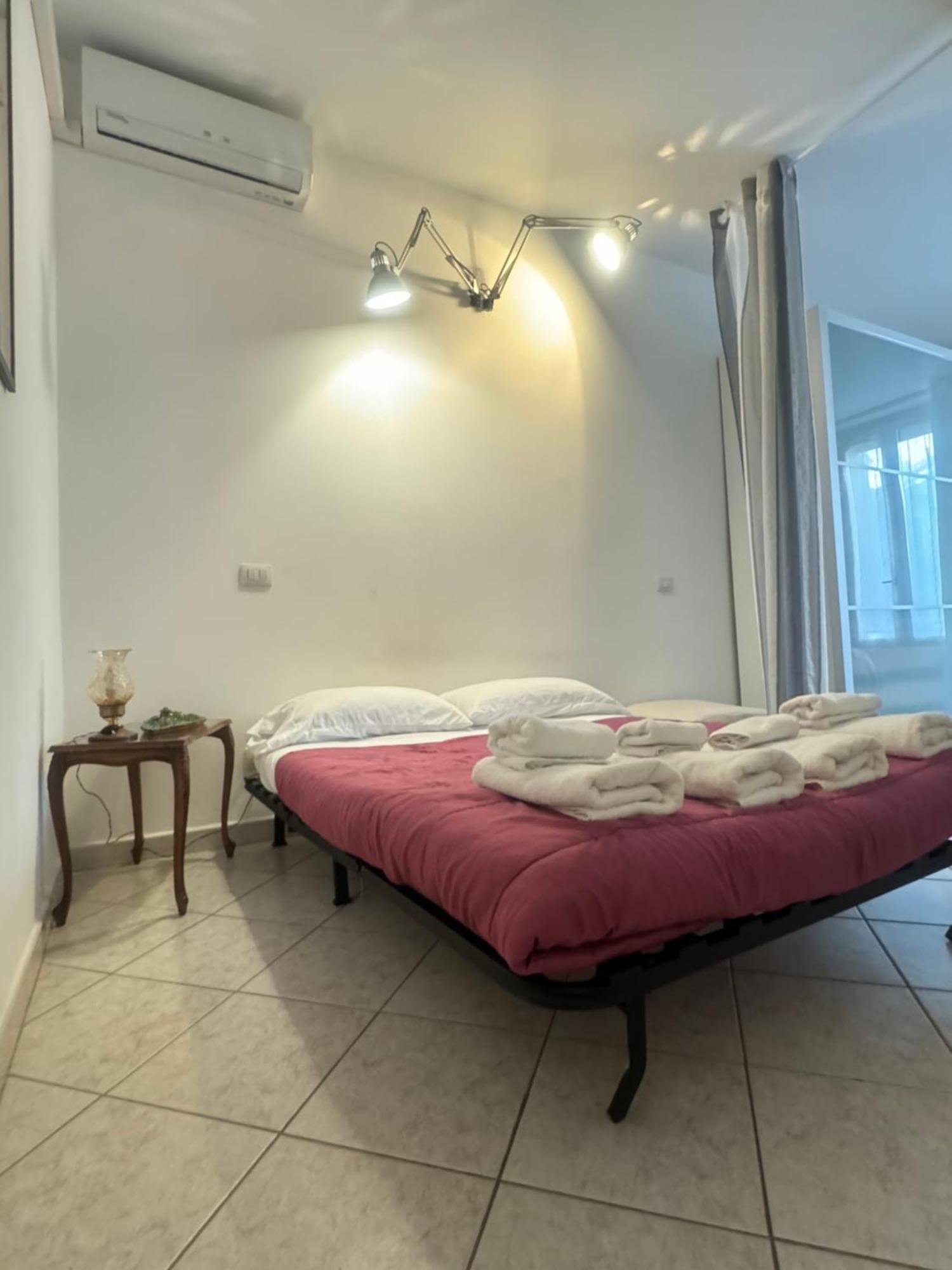 Sunny House Apartment Milan Bagian luar foto