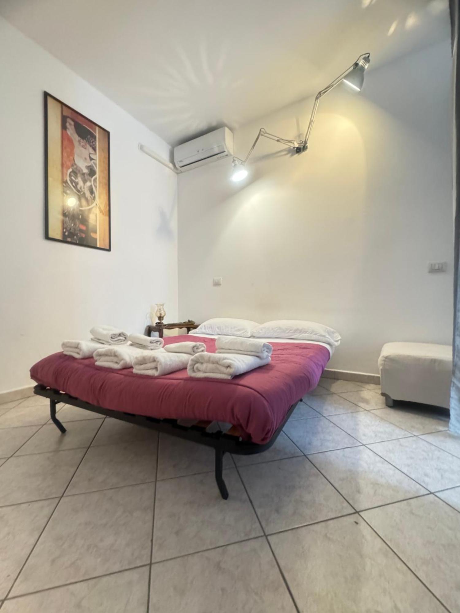 Sunny House Apartment Milan Bagian luar foto